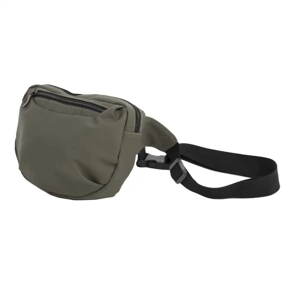 Baby Dan On-the-go mini pusletaske i Army Grøn med pusleunderlag