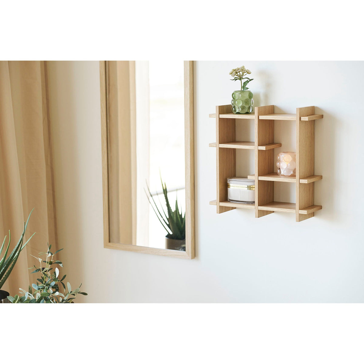 Se House Nordic - Olsberg væghylde - Egefiner, natur - 40Ã12Ã40 cm ❤ Kæmpe udvalg i House Nordic - Køb online på udsalg og tilbud lige nu ❤ Meget billig fragt og hurtig levering - Varenummer: Bolig&Haven-52767022842186 og barcode / Ean: 5713917039753 på lager - Udsalg på Spar helt op til 57% - Over 739 kendte brands på udsalg