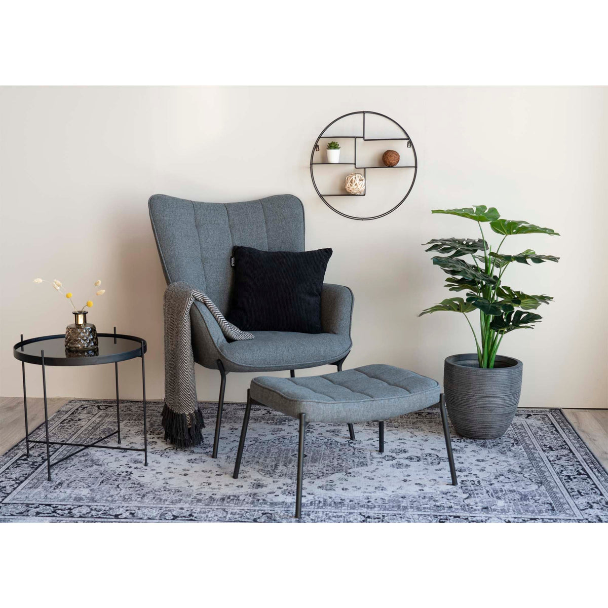 Se House Nordic - Genk Hylde rund med sort ramme,Ø47x10cm ❤ Kæmpe udvalg i House Nordic - Køb online på udsalg og tilbud lige nu ❤ Hurtig levering til lave fragtpriser - Varenummer: Bolig&Haven-42198007775484 og barcode / Ean: 5713917004003 på lager - Udsalg på Få op til 69% i rabat - Find over 1.798 brands på udsalg