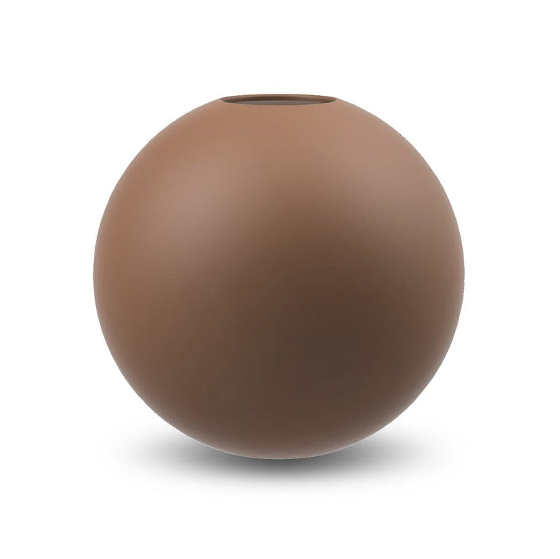 Se Cooee Design Ball vase coconut 20 cm ✔ Kæmpe udvalg i Cooee Design ✔ Hurtig levering: 1 - 2 Hverdage samt billig fragt - Varenummer: KTT-43653-03 og barcode / Ean: &