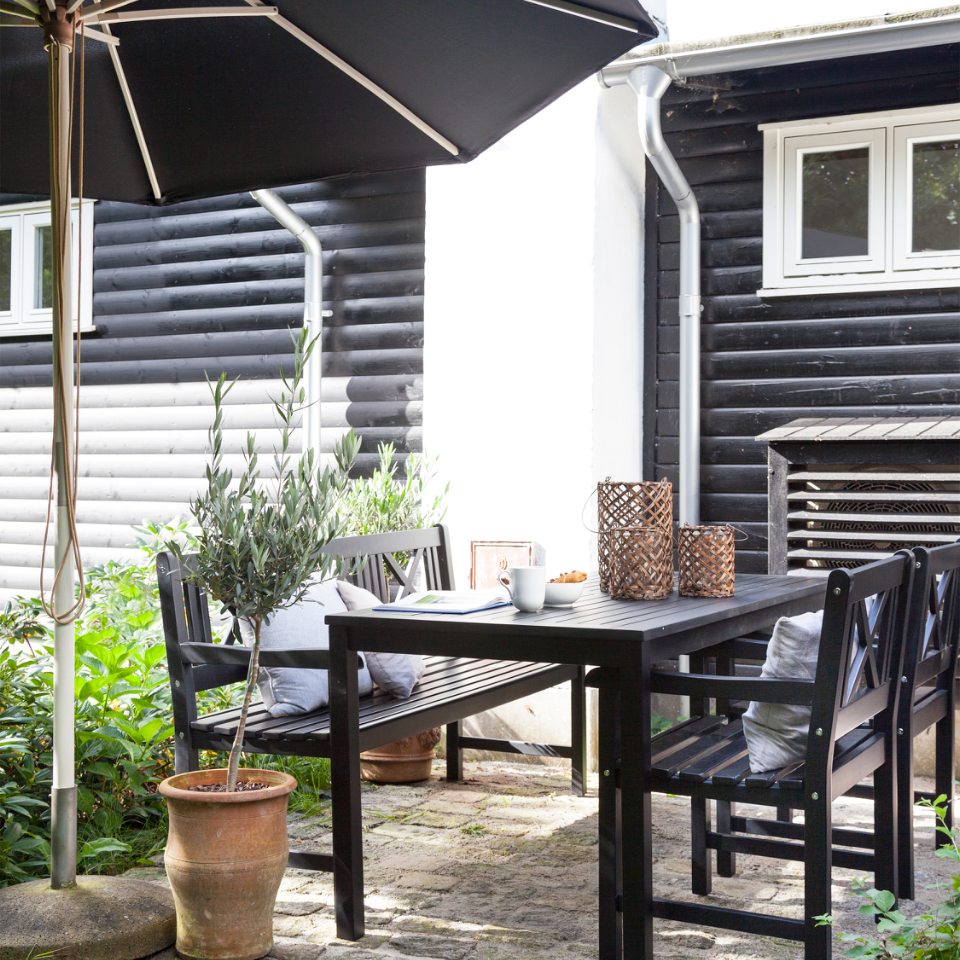 Se Croix - Havebænk i mat sort mahogni, bredde 150 cm. ❤ Kæmpe udvalg i 3-nordic - Køb online på udsalg og tilbud lige nu ❤ Hurtig levering til lave fragtpriser - Varenummer: 3-nordic-8538 og barcode / Ean: på lager - Udsalg på Haven - Havemøbler - Siddemøbler til haven - Bænke og sofaer Store besparelser – op til 71% - Store besparelser på over 2.281 brands