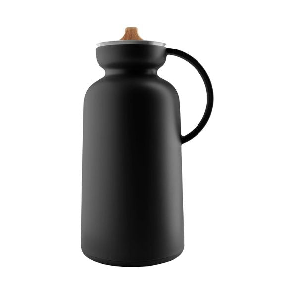 Se Eva Solo Silhouette Termokande, Sort, 1 Ltr. ✔ Kæmpe udvalg i Destino - Køb online på udsalg og tilbud lige nu ✔ Meget billig fragt og hurtig levering - Varenummer: Barlife-655767 og på lager - Udsalg på Køkken - Borddækning - Kander & Karafler Op til 63% rabat - Mere end 2.739 populære mærker på tilbud