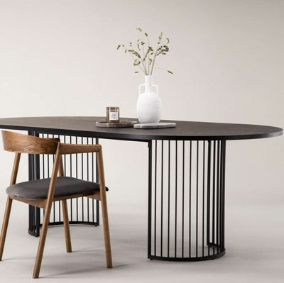 Se tilbud på Iron spisebord i sort egefiner! Billigt udsalg på 3-nordic. Køb online nu! Hurtig levering, 1-2 hverdage. Varenummer: 3NDC-5409. Spar op til 65%.