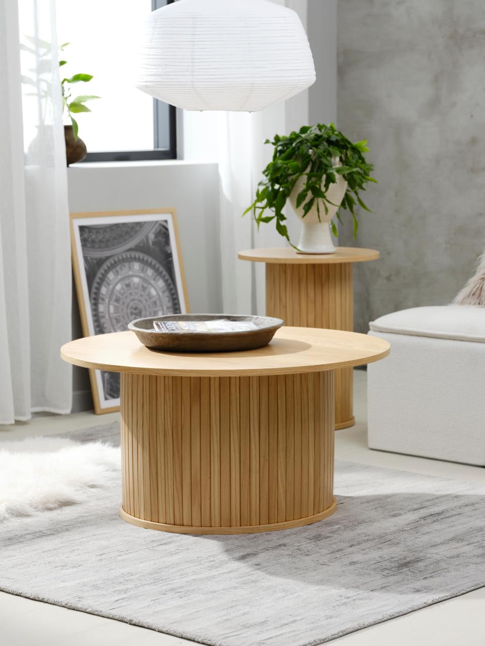 Se Nola Sofabord, Natur Eg, Ø90x45 cm ❤ Kæmpe udvalg i Unique furniture - Køb online på udsalg og tilbud lige nu ❤ Billig fragt og hurtig levering - Varenummer: Bolig&Haven-53109279818058 og barcode / Ean: 5704745107974 på lager - Udsalg på Spar helt op til 57% - Kæmpe udsalg på over 739 brands