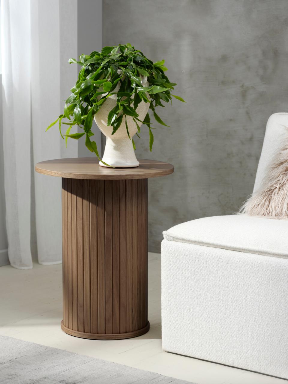 Se Nola Søjlebord, Røget Eg, Ø50x55 cm ❤ Kæmpe udvalg i Unique furniture - Køb online på udsalg og tilbud lige nu ❤ Billig fragt og hurtig levering - Varenummer: Bolig&Haven-53109281718602 og barcode / Ean: 5704745197951 på lager - Udsalg på Spar stort – op til 71% - 2.739+ brands samlet til lave priser