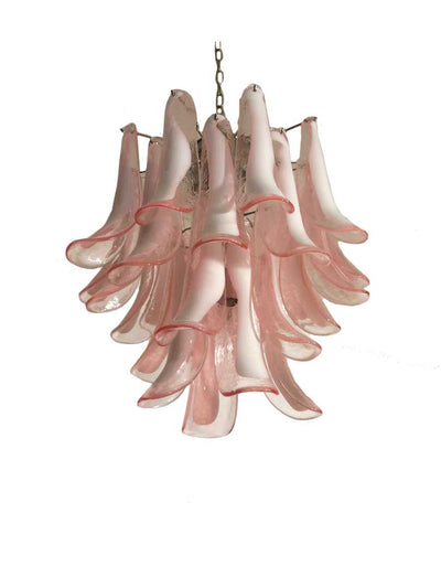 Se tilbud på Murano lysekrone - 26 Lattimo - Rosa Krom blank. Billigt udsalg! Køb online nu. Hurtig levering: 1-2 hverdage. Spar op til 66%. CHEVIN-69672.
