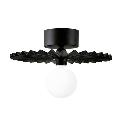 Se Globen Lighting Omega plafond/væglampe 35 cm Sort ✔ Kæmpe udvalg i Globen Lighting ✔ Hurtig levering: 1 - 2 Hverdage samt billig fragt - Varenummer: KTT-47197-01 og barcode / Ean: '7319432610118 på lager - Udsalg på Belysning - Lamper - Plafonder Spar op til 63% - Over 1334 design brands på udsalg