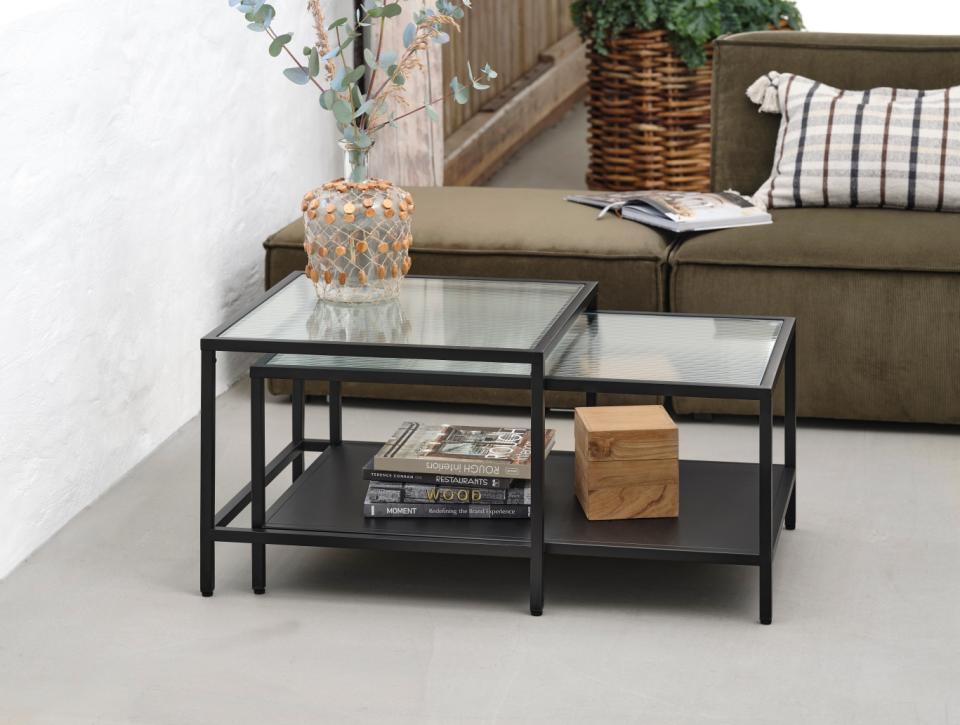 Se Bronco sofabord sæt, sort metal, riflet glas ❤ Kæmpe udvalg i Unique furniture - Køb online på udsalg og tilbud lige nu ❤ Super billig fragt og lynhurtig levering - Varenummer: Bolig&Haven-53109269004618 og barcode / Ean: 5704745134857 på lager - Udsalg på Få op til 69% i rabat - Over 2.739 brands på stort udsalg