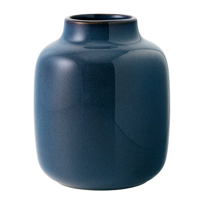 Se Villeroy & Boch Lave Home shoulder vase 15,5 cm Blå ✔ Kæmpe udvalg i Villeroy & Boch ✔ Hurtig levering: 1 - 2 Hverdage samt billig fragt - Varenummer: KTT-504405-01 og barcode / Ean: '4003686416673 på lager - Udsalg på Indretning - Dekoration - Vaser Spar op til 53% - Over 1354 kendte brands på udsalg