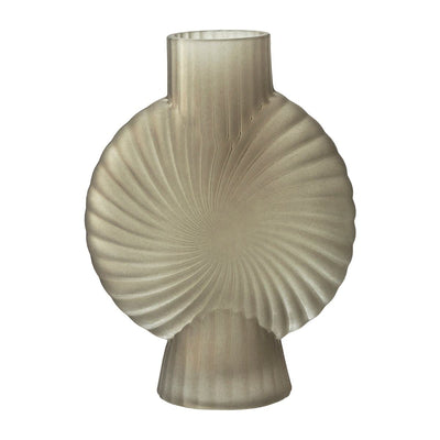 Se Lene Bjerre Dornia vase 20,5 cm Light brown ✔ Kæmpe udvalg i Lene Bjerre ✔ Hurtig levering: 1 - 2 Hverdage samt billig fragt - Varenummer: KTT-506434-01 og barcode / Ean: '5705764752183 på lager - Udsalg på Indretning - Dekoration - Vaser Spar op til 52% - Over 1312 kendte brands på udsalg