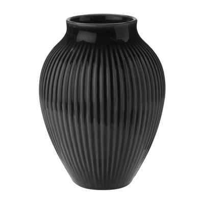 Se Knabstrup Keramik Knabstrup vase riflet 12,5 cm Sort ✔ Kæmpe udvalg i Knabstrup Keramik ✔ Hurtig levering: 1 - 2 Hverdage samt billig fragt - Varenummer: KTT-506891-01 og barcode / Ean: '5713959012110 på lager - Udsalg på Indretning - Dekoration - Vaser Spar op til 65% - Over 1300 kendte brands på udsalg