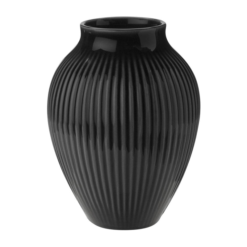 Se Knabstrup Keramik Knabstrup vase riflet 12,5 cm Sort ✔ Kæmpe udvalg i Knabstrup Keramik ✔ Hurtig levering: 1 - 2 Hverdage samt billig fragt - Varenummer: KTT-506891-01 og barcode / Ean: &