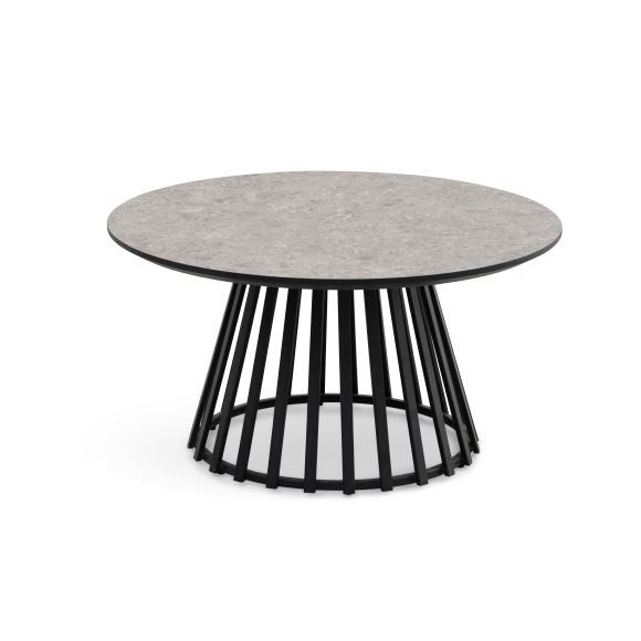 Se Samos sofabord, rund - beige terrazzo HPL og sort metal (Ø80) ❤ Kæmpe udvalg i Lexpo Living - Køb online på udsalg og tilbud lige nu ❤ Meget billig fragt og hurtig levering - Varenummer: Boboonline-115813 og barcode / Ean: 5715249037278 på lager - Udsalg på Møbler,Borde,Sofaborde,
Møbler,
Borde,
Runde sofaborde,
Dagligstue,
Borde til stuen Spar stort – op til 53% - Over 2.739 brands med kæmpe udsalg