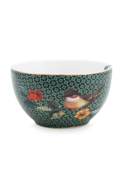 Se billigt tilbud på Bowl Winter Wonderland Green 9.5cm! Udsalg på Pip Studio. Hurtig levering, billig fragt. Varenummer: CADEC-51.003.154. Spar op til 54%.