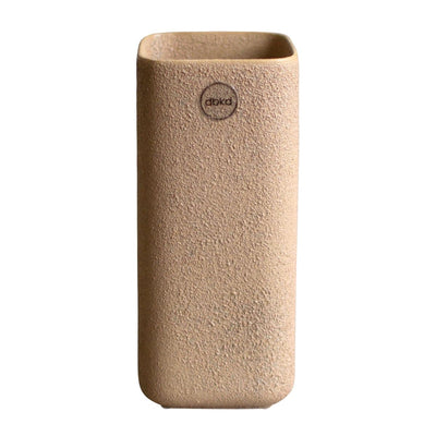 Se DBKD Cube vase 20 cm Sand ✔ Kæmpe udvalg i DBKD ✔ Hurtig levering: 1 - 2 Hverdage samt billig fragt - Varenummer: KTT-510906-01 og barcode / Ean: '7350046507913 på lager - Udsalg på Indretning - Dekoration - Vaser Spar op til 53% - Over 785 kendte brands på udsalg