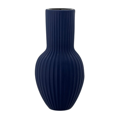 Se Bloomingville Christal vase 26,5 cm Blå ✔ Kæmpe udvalg i Bloomingville ✔ Hurtig levering: 1 - 2 Hverdage samt billig fragt - Varenummer: KTT-511145-01 og barcode / Ean: '5711173282586 på lager - Udsalg på Indretning - Dekoration - Vaser Spar op til 66% - Over 785 kendte brands på udsalg
