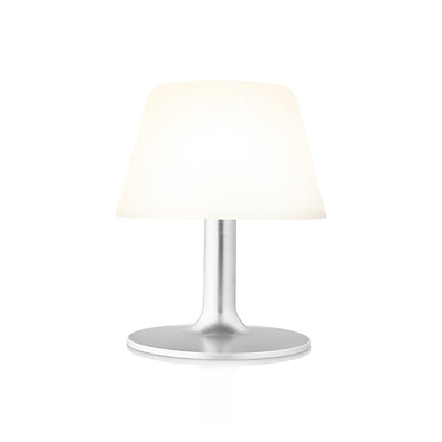 Se Eva Solo SunLight bordlampe 16 cm ✔ Kæmpe udvalg i Eva Solo ✔ Hurtig levering: 1 - 2 Hverdage samt billig fragt - Varenummer: KTT-511492-01 og barcode / Ean: '5706631214742 på lager - Udsalg på Belysning - Lamper - Solcellelamper Spar op til 65% - Over 1334 design mærker på udsalg