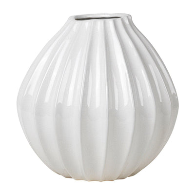 Se Broste Copenhagen Wide vase ivory 30 cm ✔ Kæmpe udvalg i Broste Copenhagen ✔ Hurtig levering: 1 - 2 Hverdage samt billig fragt - Varenummer: KTT-512154-01 og barcode / Ean: '5710688149650 på lager - Udsalg på Indretning - Dekoration - Vaser Spar op til 55% - Over 1334 design mærker på udsalg
