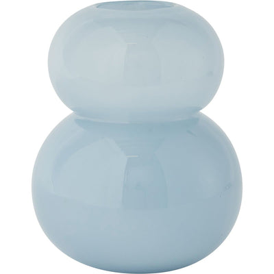 Se OYOY Lasi vase small 21,5 cm Ice Blue ✔ Kæmpe udvalg i OYOY ✔ Hurtig levering: 1 - 2 Hverdage samt billig fragt - Varenummer: KTT-513204-01 og barcode / Ean: '5712195050139 på lager - Udsalg på Indretning - Dekoration - Vaser Spar op til 58% - Over 1334 design brands på udsalg