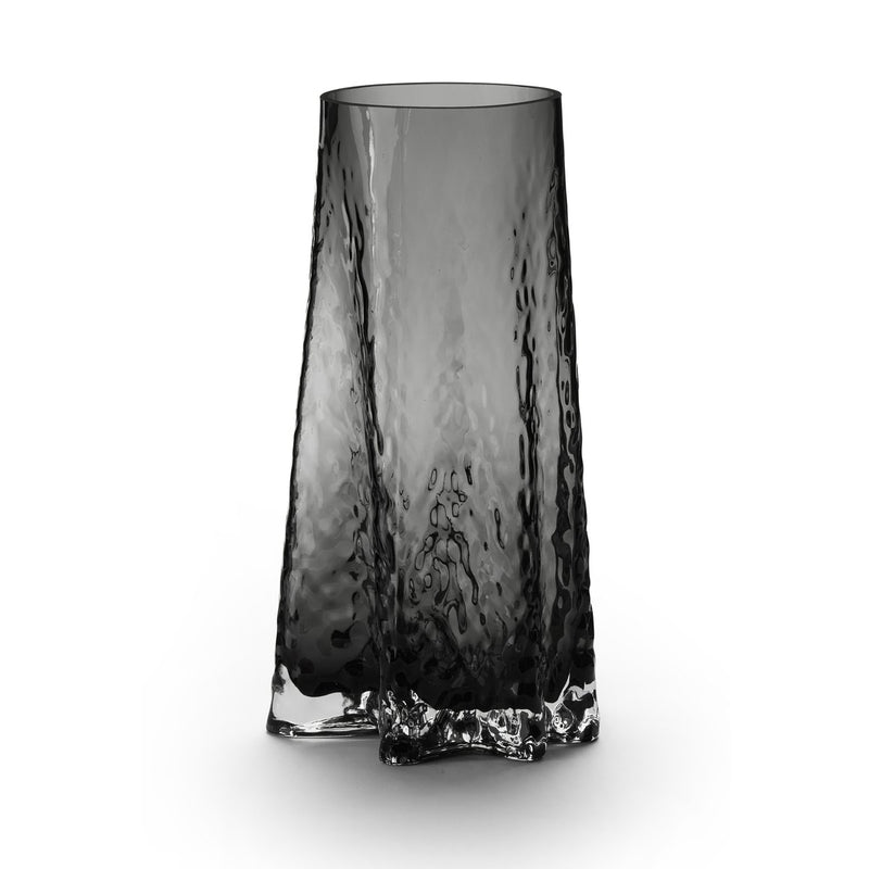 Se Cooee Design Gry vase 30 cm Smoke ✔ Kæmpe udvalg i Cooee Design ✔ Hurtig levering: 1 - 2 Hverdage samt billig fragt - Varenummer: KTT-513615-01 og barcode / Ean: &
