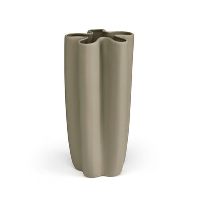 Se Cooee Design Tulipa vase sand 30 cm ✔ Kæmpe udvalg i Cooee Design ✔ Hurtig levering: 1 - 2 Hverdage samt billig fragt - Varenummer: KTT-513640-01 og barcode / Ean: '7350057809006 på lager - Udsalg på Indretning - Dekoration - Vaser Spar op til 64% - Over 1334 design brands på udsalg