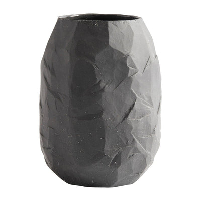Se MUUBS Kuri vase 21 cm Stone ✔ Kæmpe udvalg i MUUBS ✔ Hurtig levering: 1 - 2 Hverdage samt billig fragt - Varenummer: KTT-515811-01 og barcode / Ean: '5713524033717 på lager - Udsalg på Indretning - Dekoration - Vaser Spar op til 58% - Over 1150 kendte brands på udsalg
