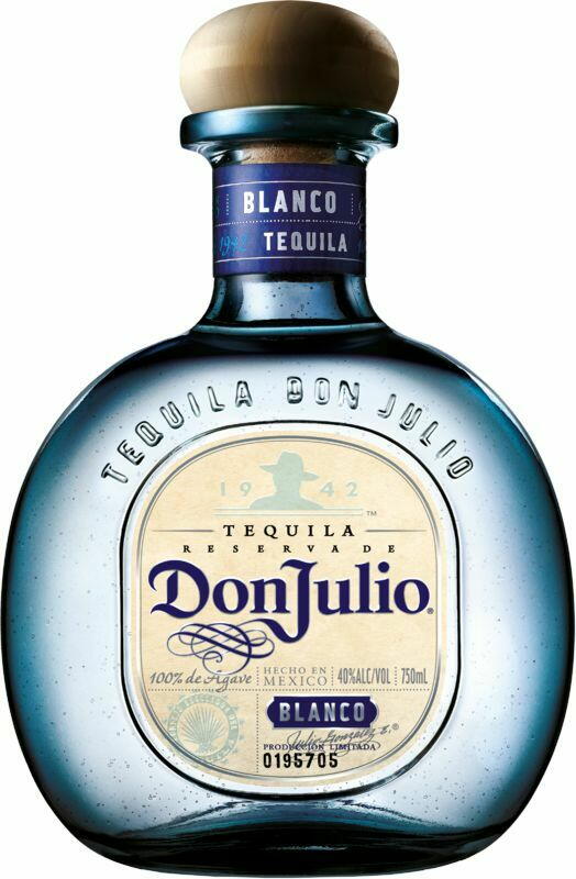 Se Don Julio Tequila Blanco Fl 70 ✔ Kæmpe udvalg i Don Guido Julio - Køb online på udsalg og tilbud lige nu ✔ Super billig fragt og lynhurtig levering - Varenummer: Barlife-17079 og 7506064300160 på lager - Udsalg på Drikkevarer - Spiritus - Tequila Spar helt op til 79% - Over 2.739 kendte mærker på udsalg