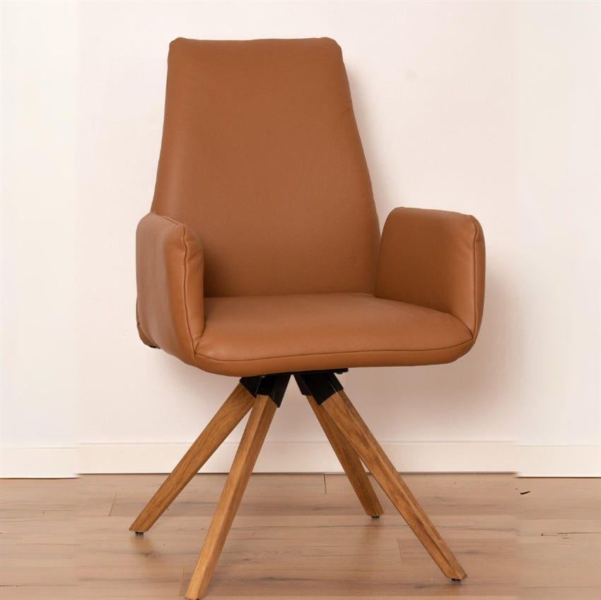 Nordic Design Kian spisebordsstol i cognacfarvet soledalæder
