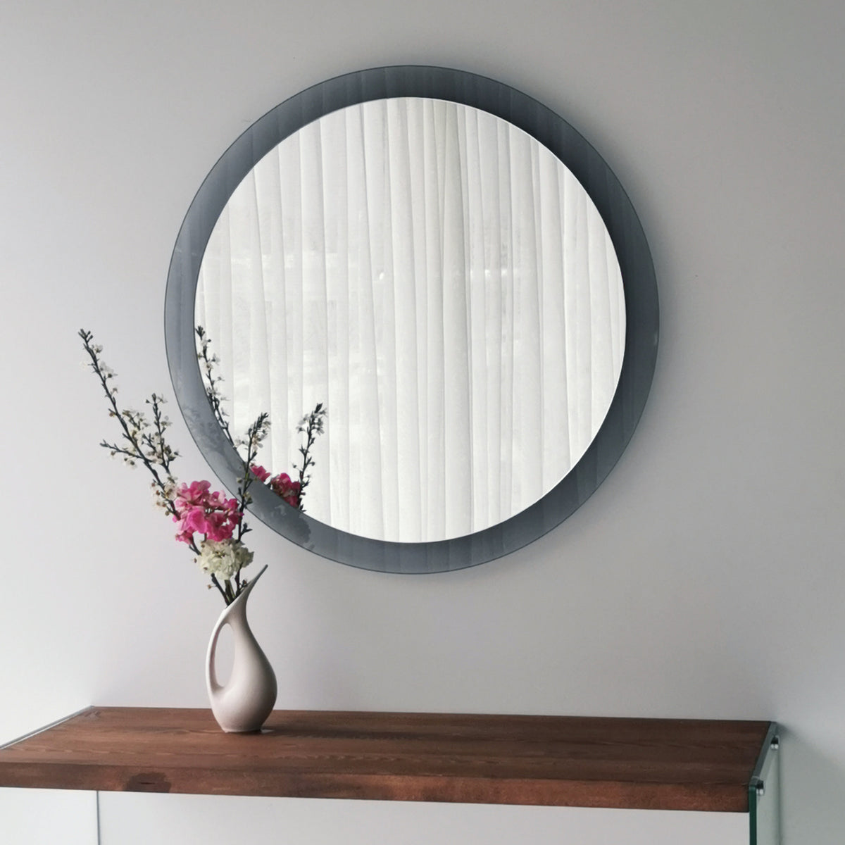 Se NORDVÄRK Aqua vægspejl, rund - spejlglas og røgfarvet glas (Ø65) ❤ Kæmpe udvalg i NORDVÄRK - Køb online på udsalg og tilbud lige nu ❤ Meget billig fragt og hurtig levering: 1 - 2 hverdage - Varenummer: Boboonline-104546 og barcode / Ean: 8682870860438 på lager - Udsalg på Interiør,Spejle,Vægspejle Spar op til 51% - Over 785 kendte brands på udsalg