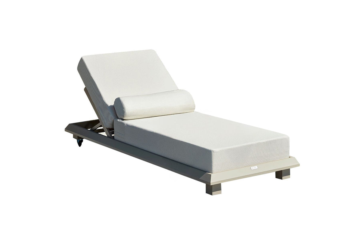 Se NORDVÄRK Pera udendørs solseng, m. beige hynde - beige aluminium (212x70) ❤ Kæmpe udvalg i - Køb online på udsalg og tilbud lige nu ❤ Meget billig fragt og hurtig levering: 1 - 2 hverdage - Varenummer: Boboonline-118688 og barcode / Ean: 8684283657940 på lager - Udsalg på Udendørs møbler,Solsenge og liggestole,
Udendørs møbler,
Terrasse og have,
Alle udendørs møbler,
Maj deals Spar op til 51% - Over 785 kendte brands på udsalg
