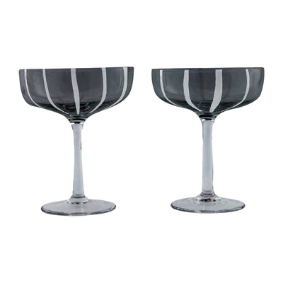 Se OYOY Mizu coupe champagneglas 2-pak Grey-white ✔ Kæmpe udvalg i OYOY ✔ Hurtig levering: 1 - 2 Hverdage samt billig fragt - Varenummer: KTT-566522-01 og barcode / Ean: '5712195054229 på lager - Udsalg på Servering - Glas - Champagneglas Spar op til 53% - Over 857 kendte brands på udsalg