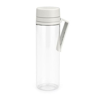Se Brabantia Make & Take vandflaske med si 0,5 L Lysegrå ✔ Kæmpe udvalg i Brabantia ✔ Hurtig levering: 1 - 2 Hverdage samt billig fragt - Varenummer: KTT-568823-01 og barcode / Ean: '8710755202421 på lager - Udsalg på Servering - Kander & karafler - Vandflasker & Glasflasker Spar op til 64% - Over 1334 design mærker på udsalg