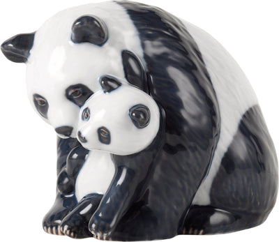 Se Royal Copenhagen Panda med Unge Figur, 13 cm Str 13 cm - Figurer Bambus ❤ Stort online udvalg i Royal Copenhagen ❤ Meget billig fragt og hurtig levering: 1 - 2 hverdage - Varenummer: MGS-S13047434 og barcode / Ean: 5705140745716 på lager - Udsalg på Bolig - Interiør - Figurer & skulpturer - Figurer Spar op til 64% - Over 1354 kendte mærker på udsalg