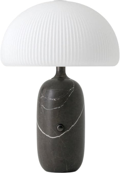 Se Vipp Vipp592 Sculpture Table Lamp, Grey Str L:0,595 x B:0,3 H: 0,425 Vægt - Bordlamper ❤ Stort online udvalg i Vipp ❤ Meget billig fragt og hurtig levering: 1 - 2 hverdage - Varenummer: MGS-S11454446 og barcode / Ean: 5705953195982 på lager - Udsalg på Bolig - Lamper - Bordlamper Spar op til 52% - Over 1124 kendte brands på udsalg
