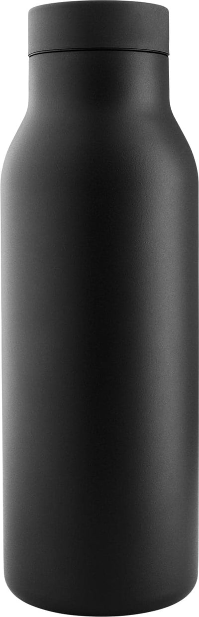 Se Eva Solo Urban Termoflaske 0,5 l Black Str 4 - Termoflasker ❤ Stort online udvalg i Eva Solo ❤ Meget billig fragt og hurtig levering: 1 - 2 hverdage - Varenummer: MGS-S12586514 og barcode / Ean: 5706631226998 på lager - Udsalg på Bolig - Køkkenudstyr - Opbevaring - Termoflasker Spar op til 57% - Over 1354 design mærker på udsalg