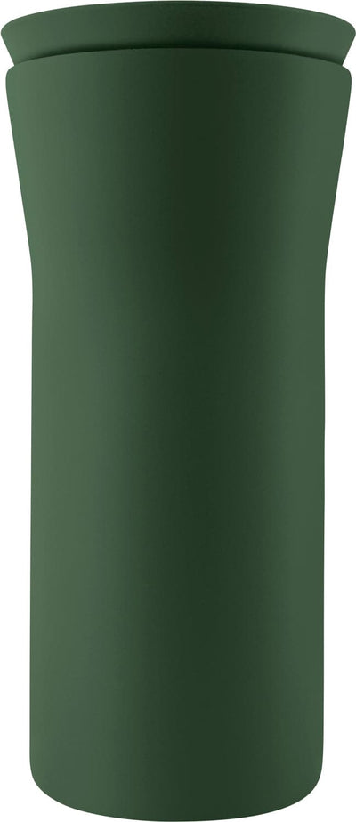 Se Eva Solo City To Go Cup Recycled 0,35 l Emerald Green Str 4 - To-go-kopper Stål ❤ Stort online udvalg i Eva Solo ❤ Meget billig fragt og hurtig levering: 1 - 2 hverdage - Varenummer: MGS-S12586500 og barcode / Ean: 5706631227094 på lager - Udsalg på Bolig - Køkkenudstyr - Kaffe & te - To-go-kopper Spar op til 58% - Over 1354 kendte mærker på udsalg