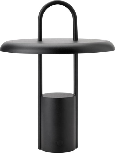 Se Stelton Pier Portable LED Lampe H 33.5 cm Black - Lyskilder ❤ Stort online udvalg i Stelton ❤ Meget billig fragt og hurtig levering: 1 - 2 hverdage - Varenummer: MGS-S13030761 og barcode / Ean: 5709846032538 på lager - Udsalg på Bolig - Lamper - Lampetilbehør - Lyskilder Spar op til 62% - Over 1334 design mærker på udsalg