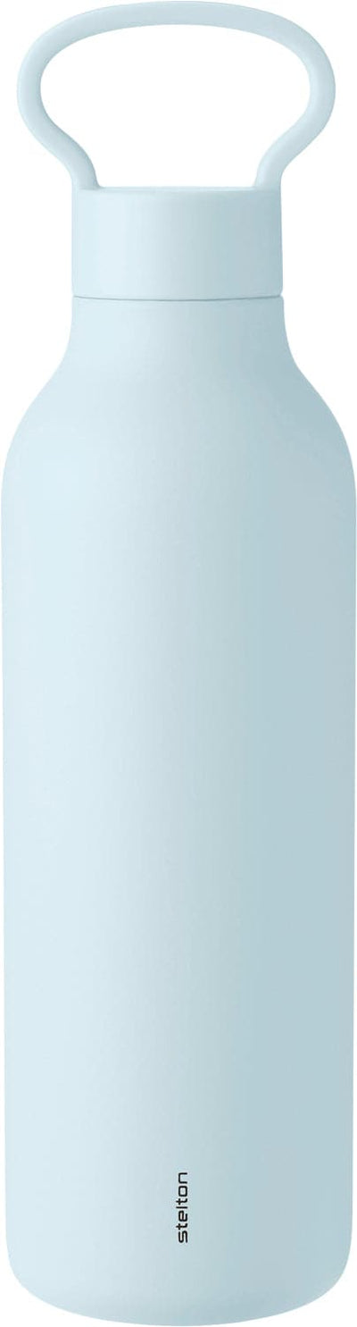 Se Stelton Tabi Termoflaske 0.55 l. Soft ice Blue - Kopper Med Hank ❤ Stort online udvalg i Stelton ❤ Meget billig fragt og hurtig levering: 1 - 2 hverdage - Varenummer: MGS-S13030783 og barcode / Ean: 5709846032866 på lager - Udsalg på Bolig - Borddækning - Kopper & krus - Kopper med hank Spar op til 52% - Over 1334 design brands på udsalg