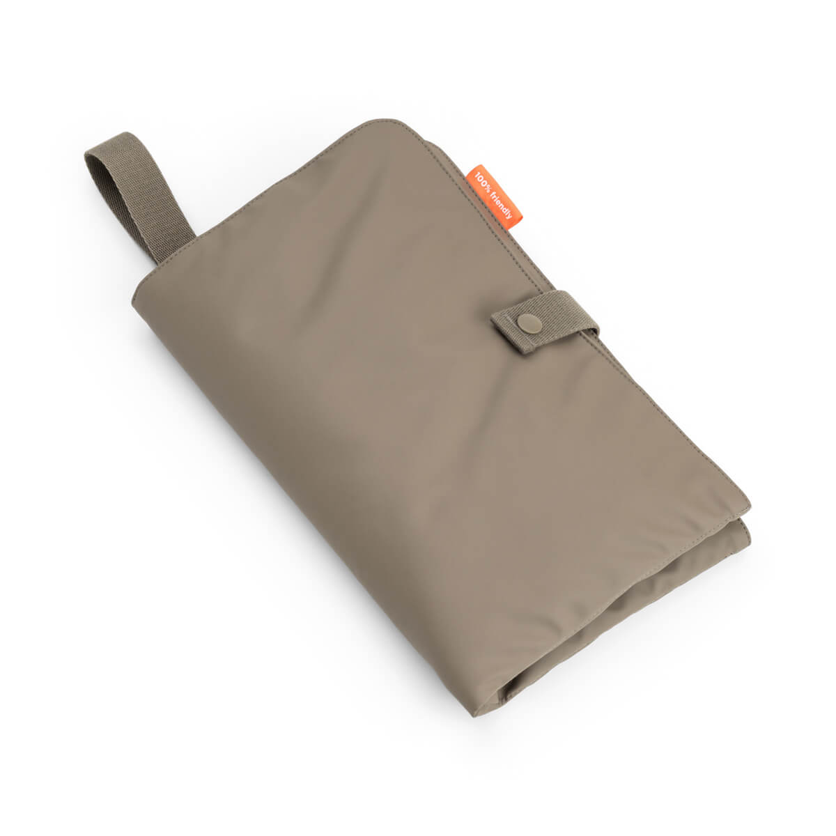 Done by Deer foldbart pusleunderlag i farven taupe med vandafvisende overflade