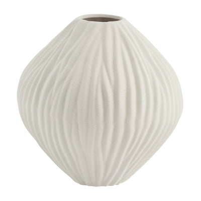 Se Lene Bjerre Esmia dekorationsvase 21 cm Offwhite ✔ Kæmpe udvalg i Lene Bjerre ✔ Hurtig levering: 1 - 2 Hverdage samt billig fragt - Varenummer: KTT-572088-01 og barcode / Ean: '5705764763929 på lager - Udsalg på Indretning - Dekoration - Vaser Spar op til 57% - Over 1354 design mærker på udsalg