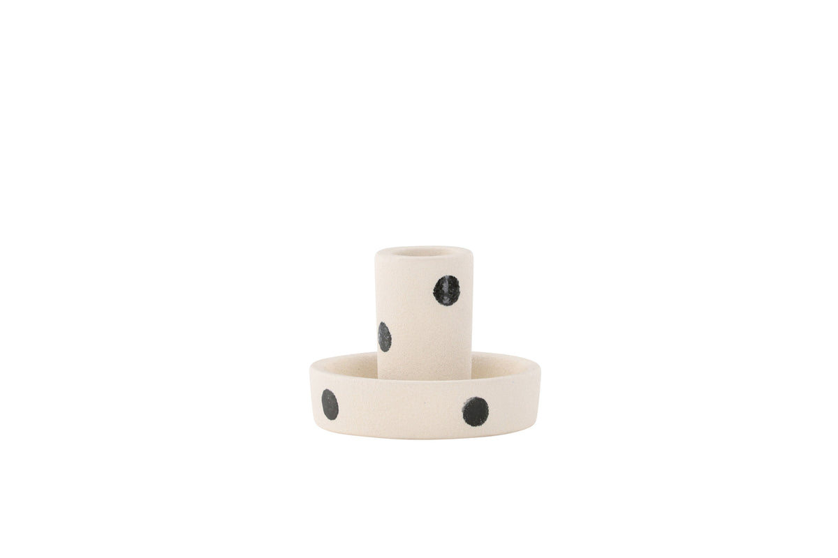 Se VENTURE DESIGN Ceco lysestage, rund - hvid/sorte prikker stentøj (B11xH6) ❤ Kæmpe udvalg i Venture Design - Køb online på udsalg og tilbud lige nu ❤ Meget billig fragt og hurtig levering: 1 - 2 hverdage - Varenummer: Boboonline-113651 og barcode / Ean: 7340220821331 på lager - Udsalg på Interiør,Dekoration,Lysestager og fyrfadsstager,
Interiør,
Dekoration Spar op til 51% - Over 785 kendte brands på udsalg