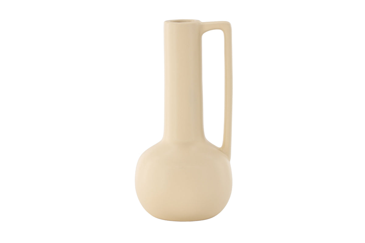 Se VENTURE DESIGN Allis vase, m. hank - gul stentøj (18x18x36) ❤ Kæmpe udvalg i Venture Design - Køb online på udsalg og tilbud lige nu ❤ Meget billig fragt og hurtig levering: 1 - 2 hverdage - Varenummer: Boboonline-113692 og barcode / Ean: 7340220821355 på lager - Udsalg på Interiør,Dekoration,Vaser, urtepotter og krukker,
Interiør,
Dekoration, Spar op til 51% - Over 785 kendte brands på udsalg