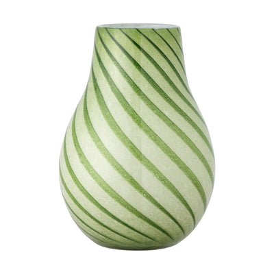 Se Bloomingville Leona vase 23 cm Grøn ✔ Kæmpe udvalg i Bloomingville ✔ Hurtig levering: 1 - 2 Hverdage samt billig fragt - Varenummer: KTT-586979-01 og barcode / Ean: '5711173315505 på lager - Udsalg på Indretning - Dekoration - Vaser Spar op til 56% - Over 1334 design mærker på udsalg