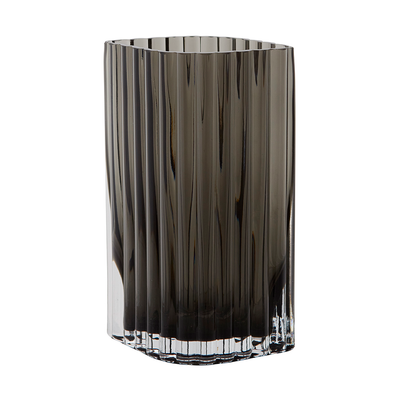 Se AYTM Folium vase 20 cm Black ✔ Kæmpe udvalg i AYTM ✔ Hurtig levering: 1 - 2 Hverdage samt billig fragt - Varenummer: KTT-587575-01 og barcode / Ean: '5704444085498 på lager - Udsalg på Indretning - Dekoration - Vaser Spar op til 66% - Over 1334 design brands på udsalg