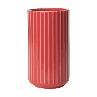 Se Lyngby Porcelæn Lyngby vase Rød, 15,5 cm ✔ Kæmpe udvalg i Lyngby Porcelæn ✔ Hurtig levering: 1 - 2 Hverdage samt billig fragt - Varenummer: KTT-594082-01 og barcode / Ean: '5711507007335 på lager - Udsalg på Indretning - Dekoration - Vaser Spar op til 51% - Over 1354 kendte brands på udsalg