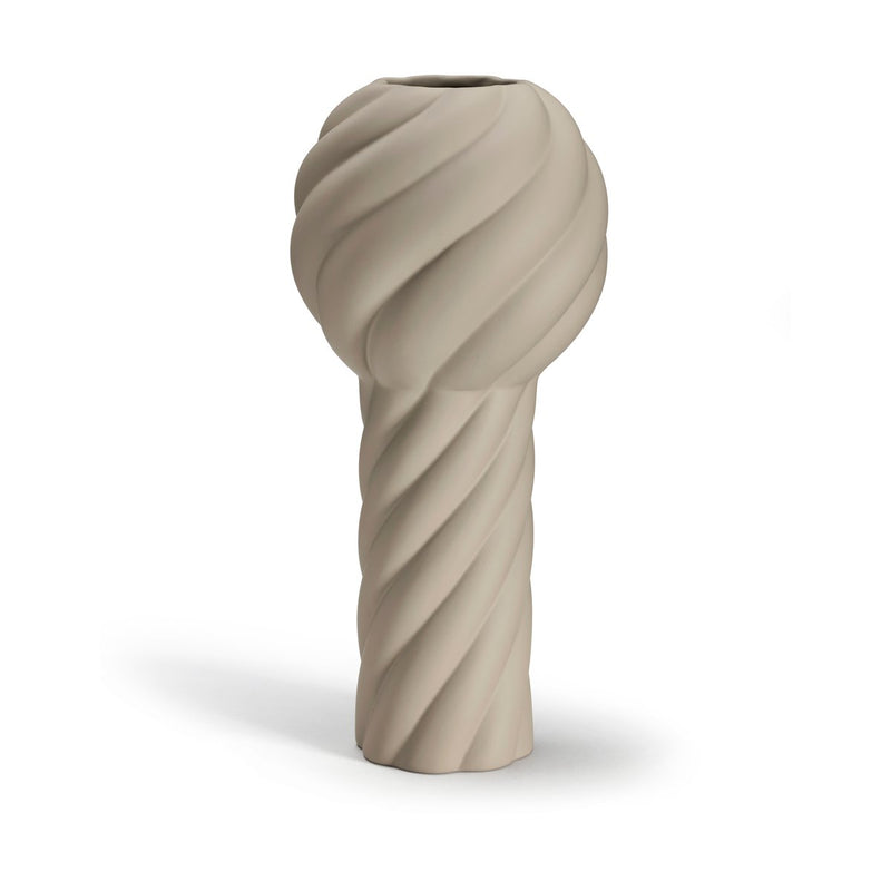 Se Cooee Design Twist pillar vase 34 cm Sand ✔ Kæmpe udvalg i Cooee Design ✔ Hurtig levering: 1 - 2 Hverdage samt billig fragt - Varenummer: KTT-596598-01 og barcode / Ean: &