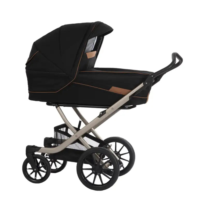 Stork Free barnevogn med stel i Champagne og overdel i Black/cognac
