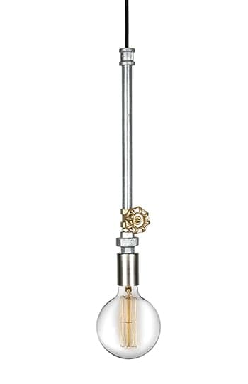 Se Globen Lighting Mini Plumber pendel Børstet stål ✔ Kæmpe udvalg i Globen Lighting ✔ Hurtig levering: 1 - 2 Hverdage samt billig fragt - Varenummer: KTT-602331-01 og barcode / Ean: '7319434461534 på lager - Udsalg på Belysning - Lamper - Loftslamper & pendler Spar op til 58% - Over 1300 kendte brands på udsalg