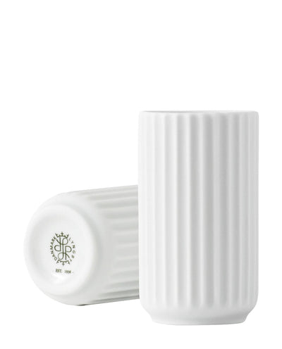 Se Lyngby Porcelæn Vase porcelæn 6 cm Hvid ✔ Kæmpe udvalg i Lyngby Porcelæn ✔ Hurtig levering: 1 - 2 Hverdage samt billig fragt - Varenummer: KTT-605622-01 og barcode / Ean: '5711507210094 på lager - Udsalg på Indretning - Dekoration - Vaser Spar op til 62% - Over 785 kendte brands på udsalg