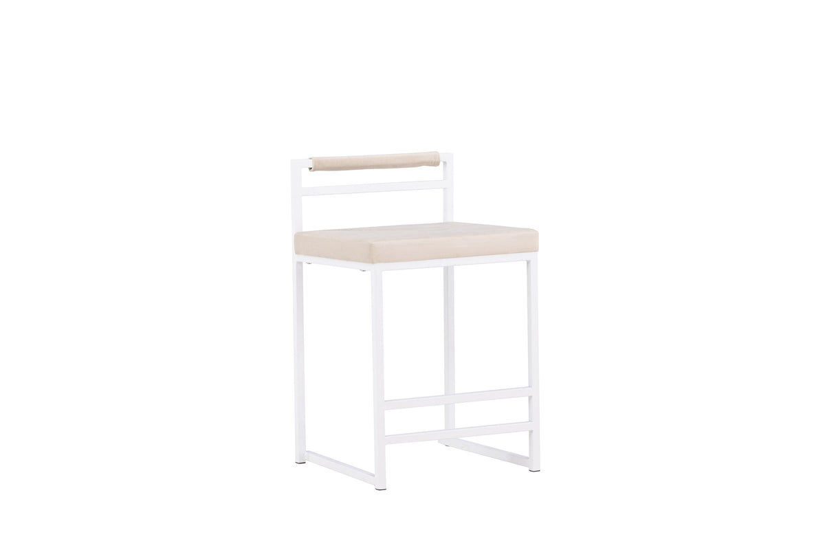 Se VENTURE DESIGN Opelika barstol, m. ryglæn og fodstøtte - beige polyester fløjl og hvid stål ❤ Kæmpe udvalg i Venture Design - Køb online på udsalg og tilbud lige nu ❤ Meget billig fragt og hurtig levering: 1 - 2 hverdage - Varenummer: Boboonline-113526 og barcode / Ean: 7340220823182 på lager - Udsalg på Møbler,Stole,Barstole,
Møbler,
Stole,
Barstole med ryglæn,
Barstole til køkkenø,
Hjem Spar op til 51% - Over 785 kendte brands på udsalg